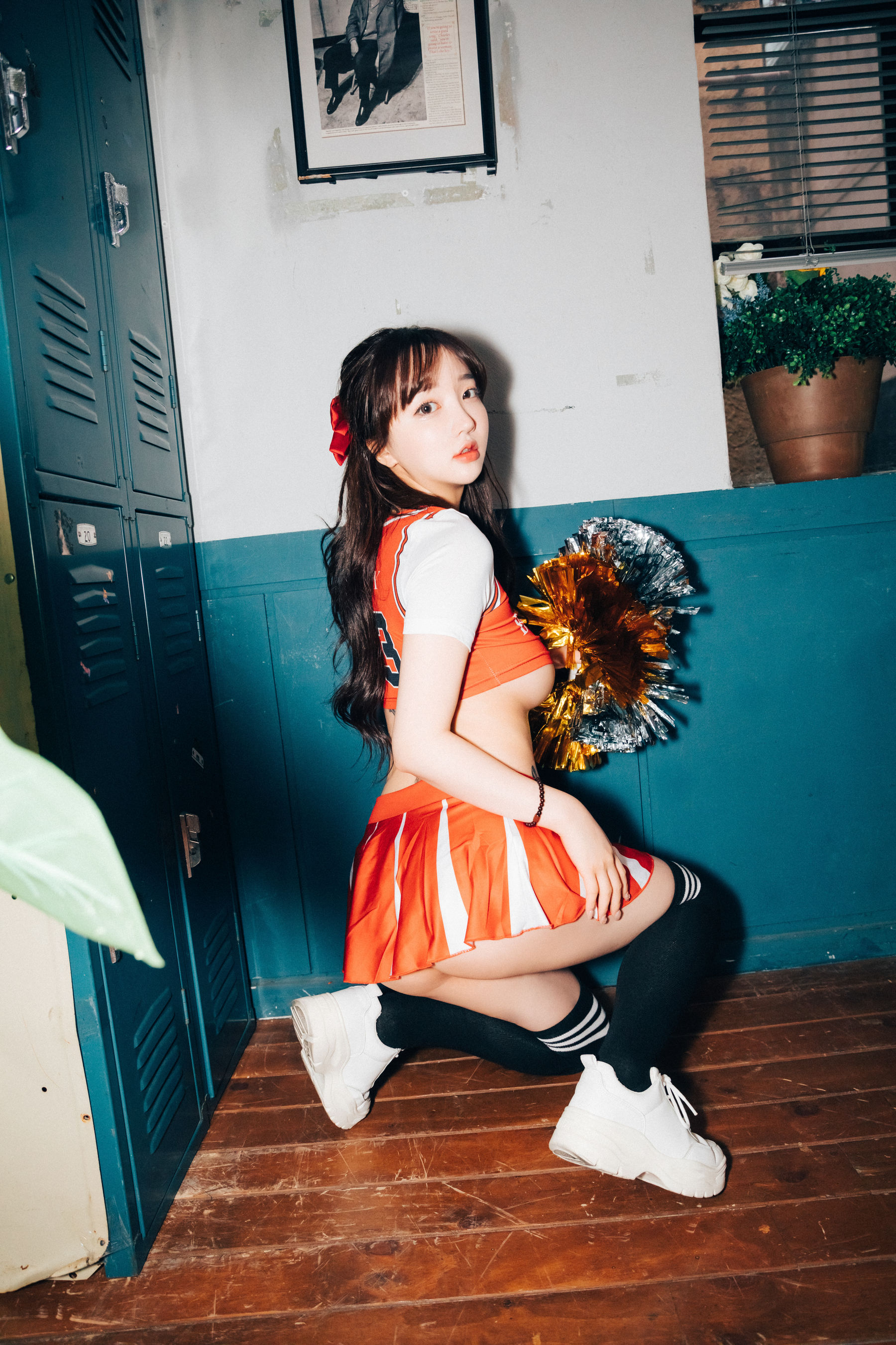 [LOOZY] Yeeun – Cheer Up + S.Ver [78P]-lcoser