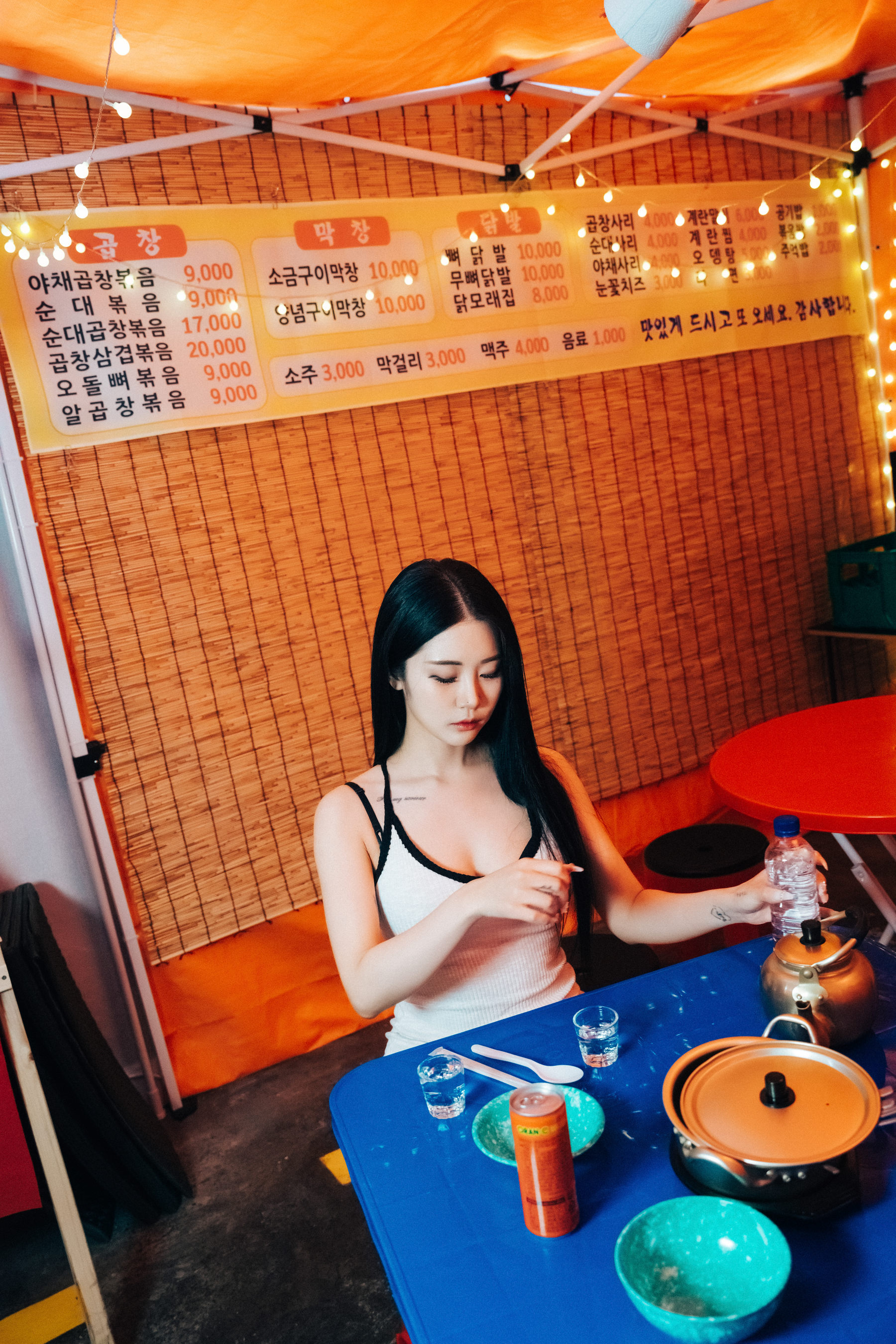 LOOZY Bomi – Street Stall [112P]-lcoser