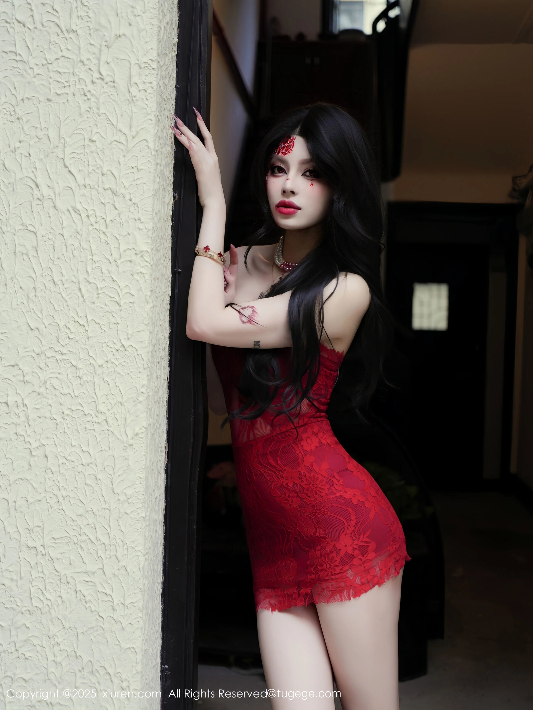 [XiuRen秀人网] 四月月 No.11032 [85P]-lcoser