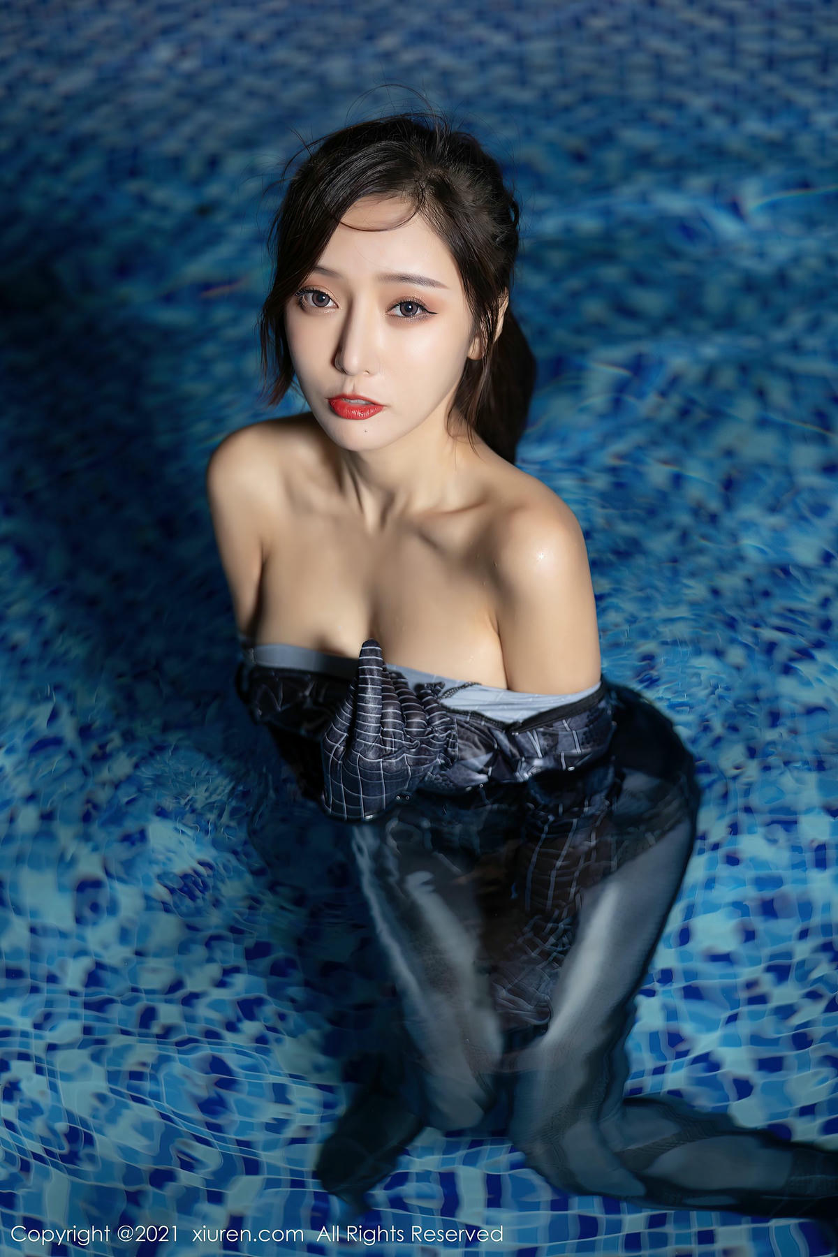 [XiuRen秀人网] No.4046 王馨瑶yanni-lcoser
