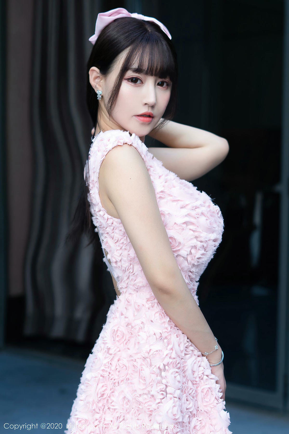 [XiuRen秀人网] No.2451 朱可儿Flower-lcoser