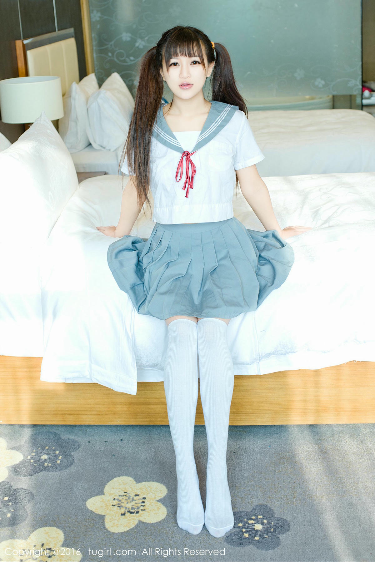 [XiuRen秀人网] No.672 v熙熙熙熙恩v(李佳瞳)-lcoser