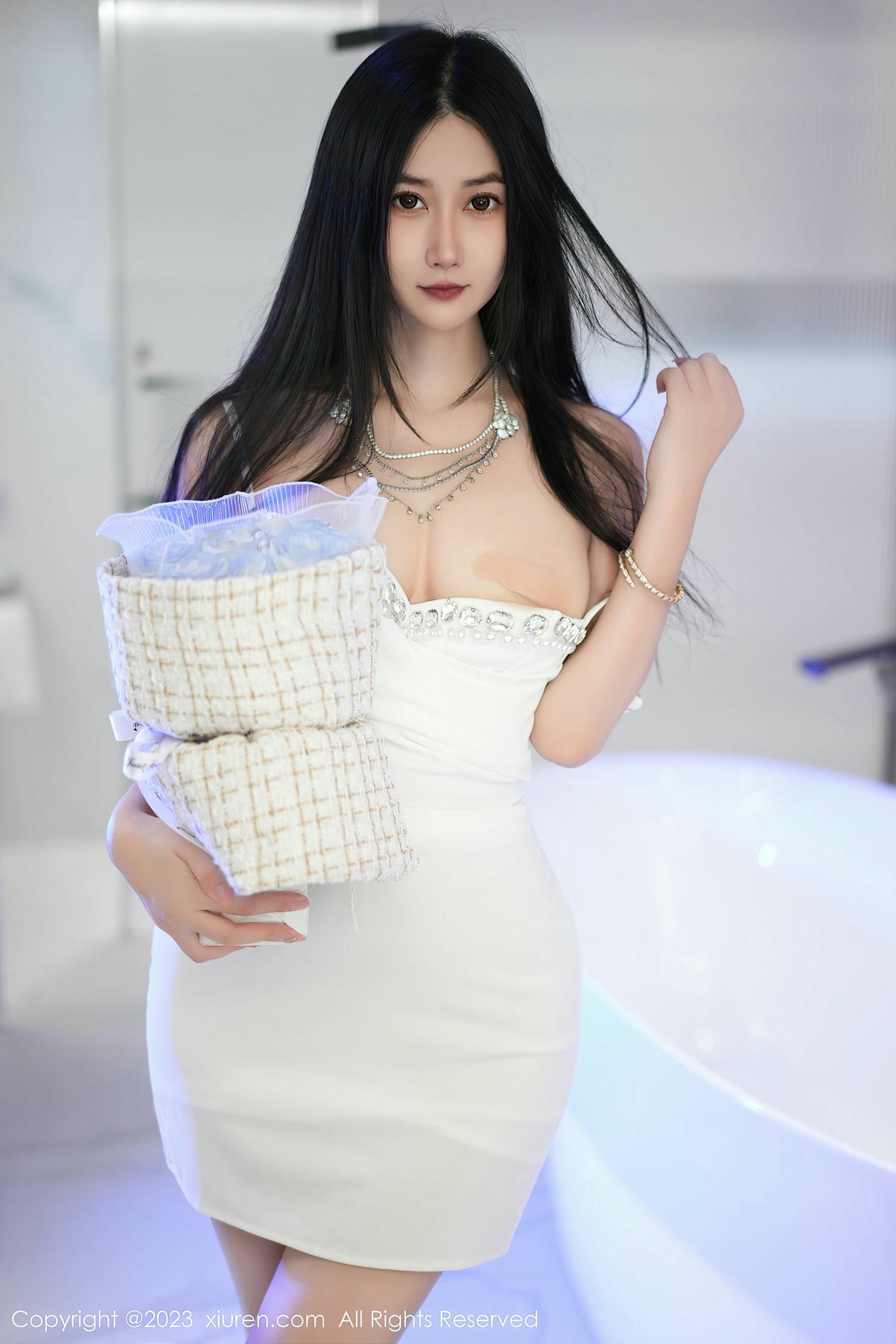 [XiuRen秀人网] No.7447 laura阿姣-lcoser