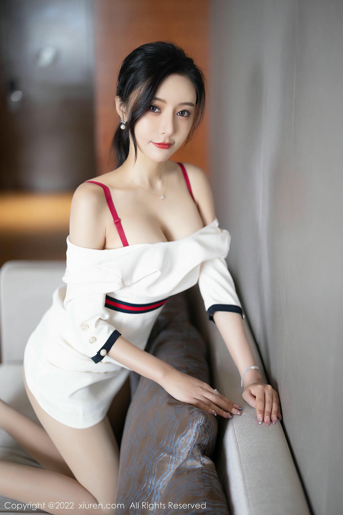 [XiuRen秀人网] No.4963 王馨瑶yanni-lcoser