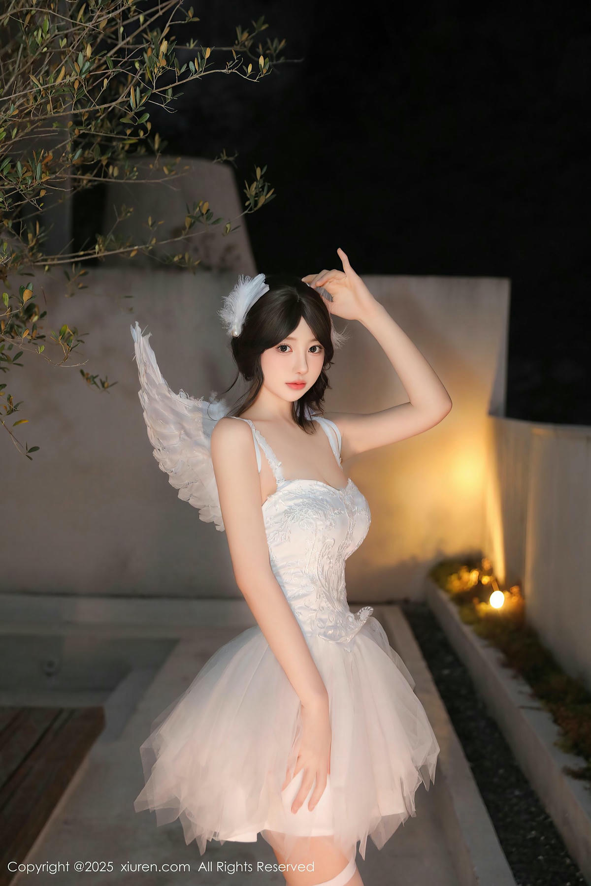 [XiuRen秀人网] No.9742 桃妖夭 丝袜美腿