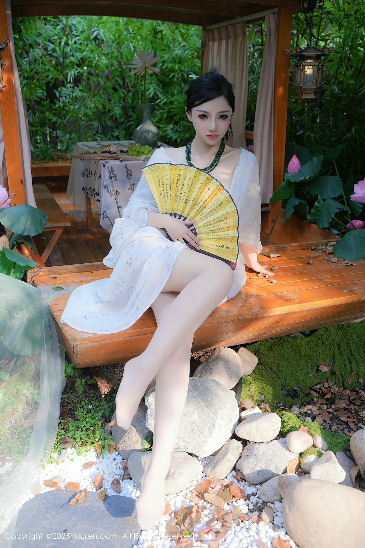 [XiuRen秀人网] No.9730 妙可可Cheese 丝袜美腿