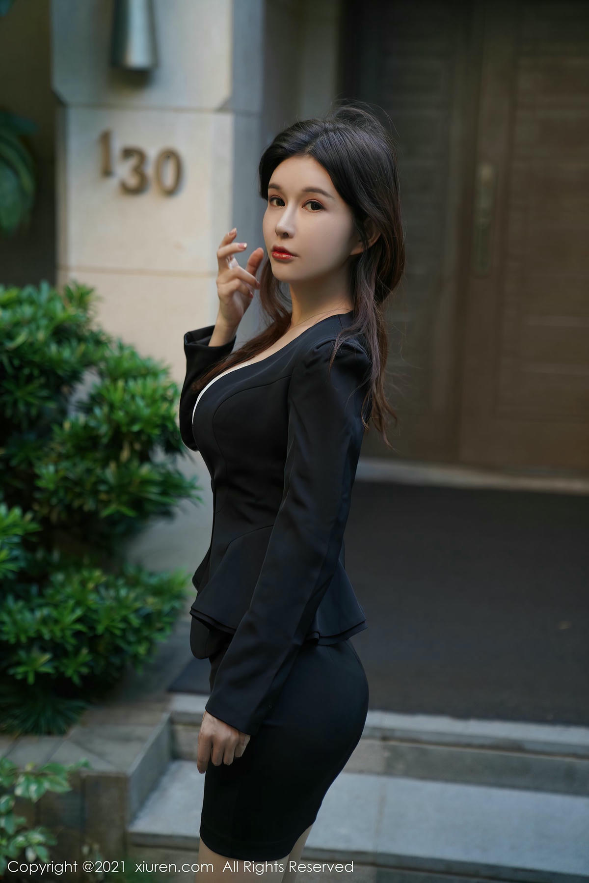 [XiuRen秀人网] No.3077 张雨萌-lcoser