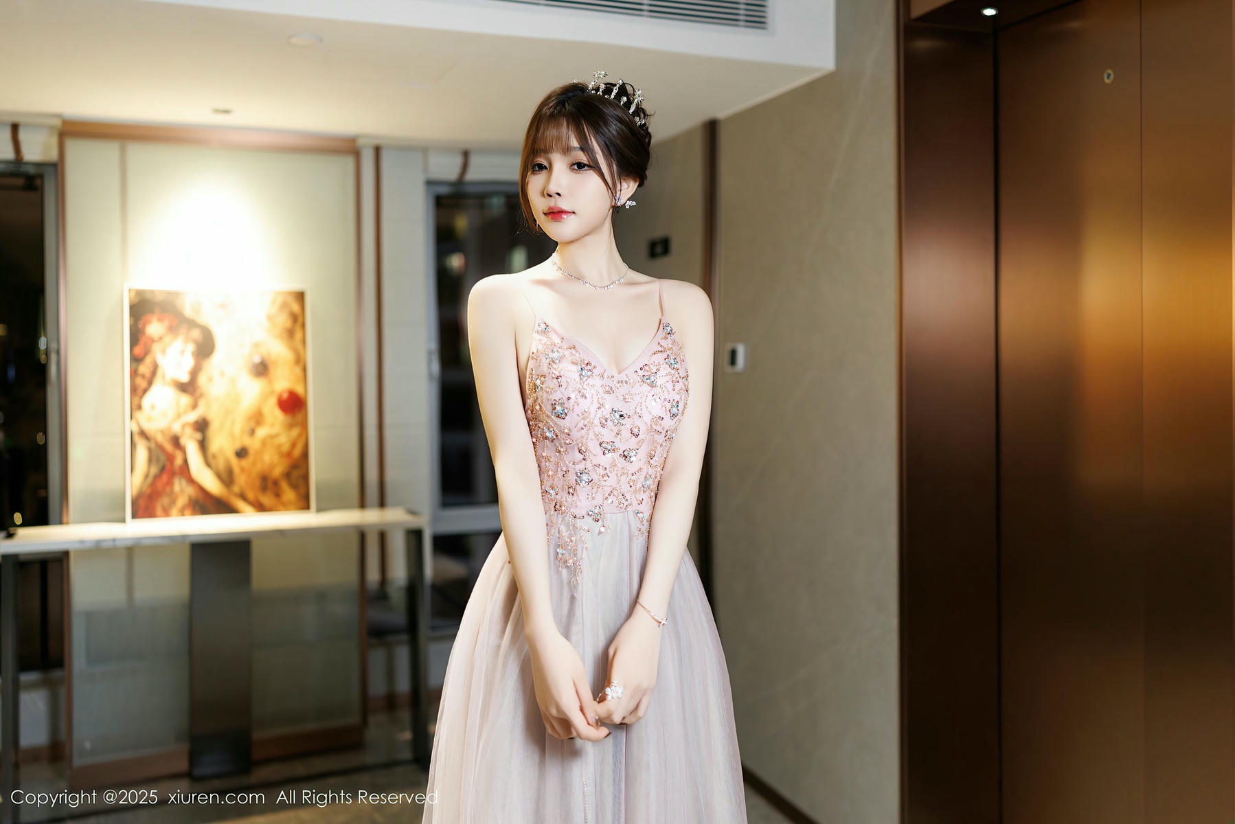 [XiuRen秀人网] No.9699 徐莉芝Booty 丝袜美腿