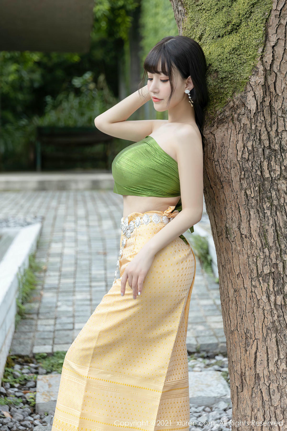 [XiuRen秀人网] No.3971 朱可儿Flower-lcoser