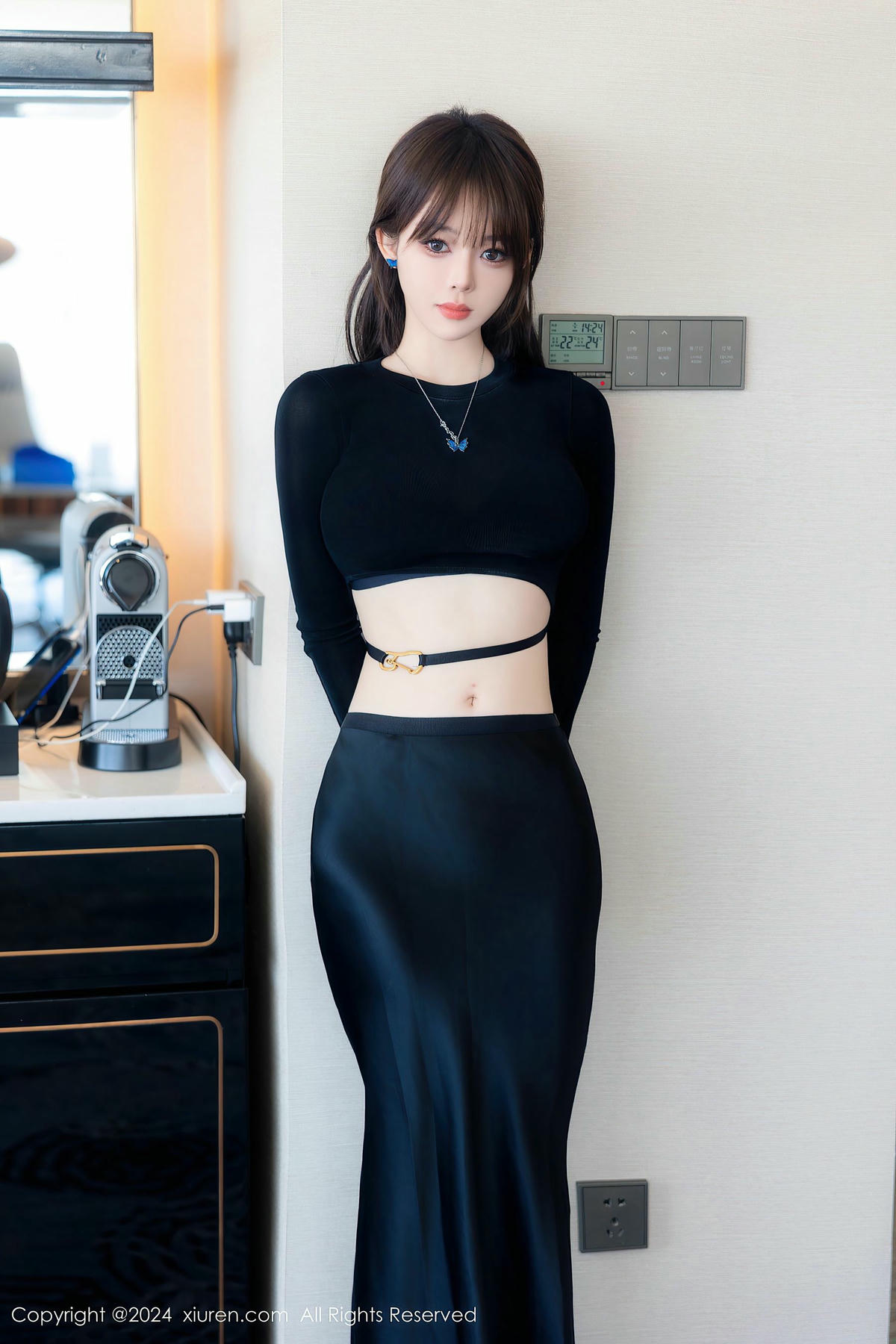 [XiuRen秀人网] No.8661 奶瓶.-lcoser