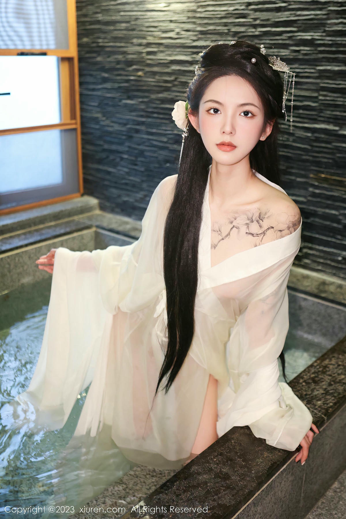 [XiuRen秀人网] No.6430 乔一一-lcoser