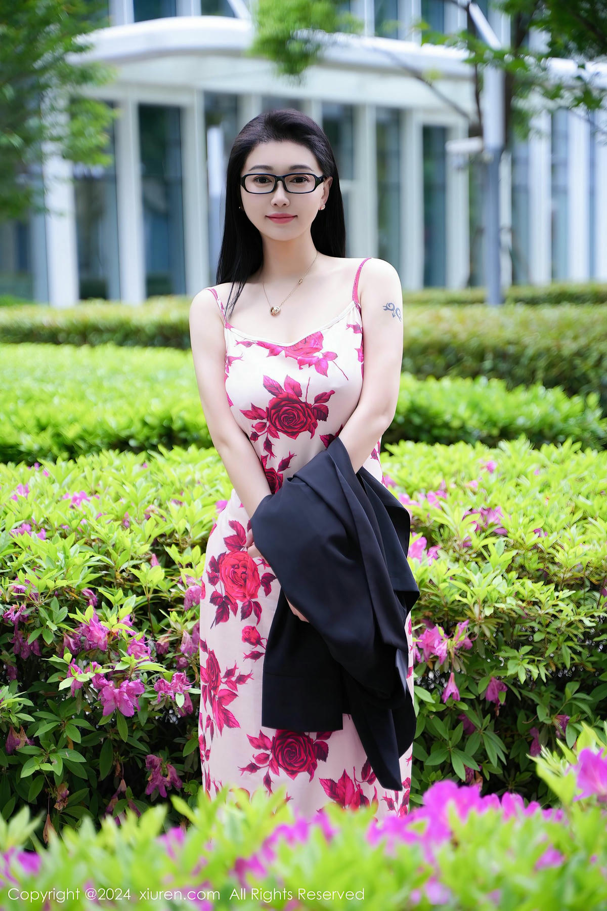[XiuRen秀人网] No.8468 雅茹老师-lcoser