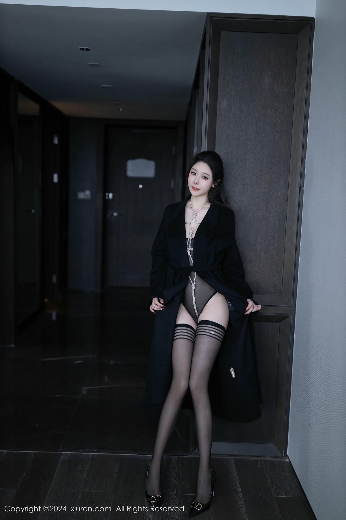[XiuRen秀人网] No.8552 小逗逗-lcoser