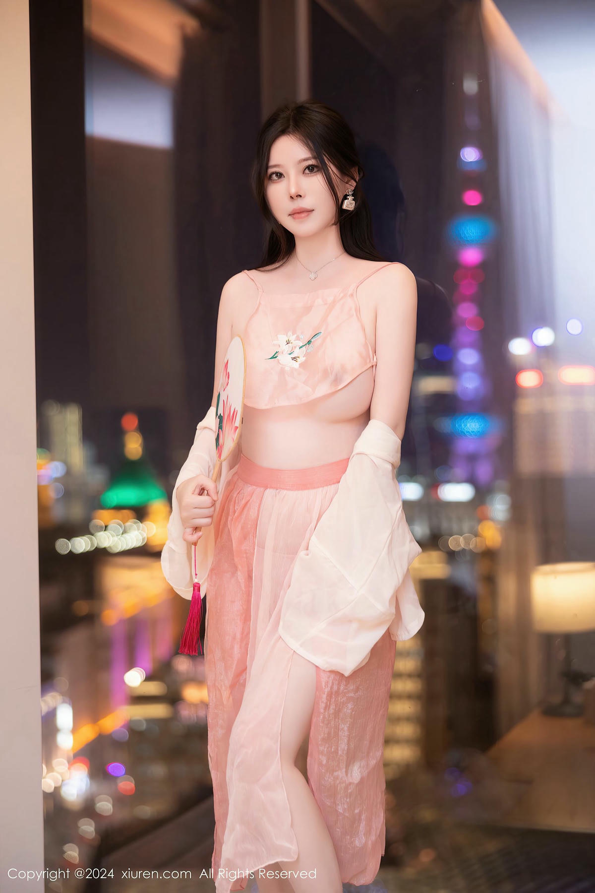 [XiuRen秀人网] No.8503 白茹雪abby-lcoser