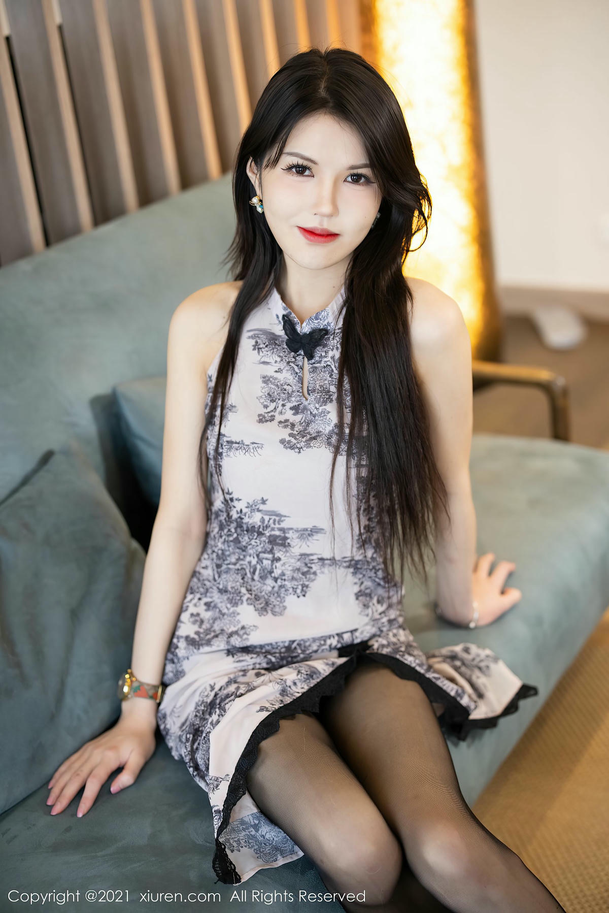 [XiuRen秀人网] No.3887 媛媛酱belle-lcoser