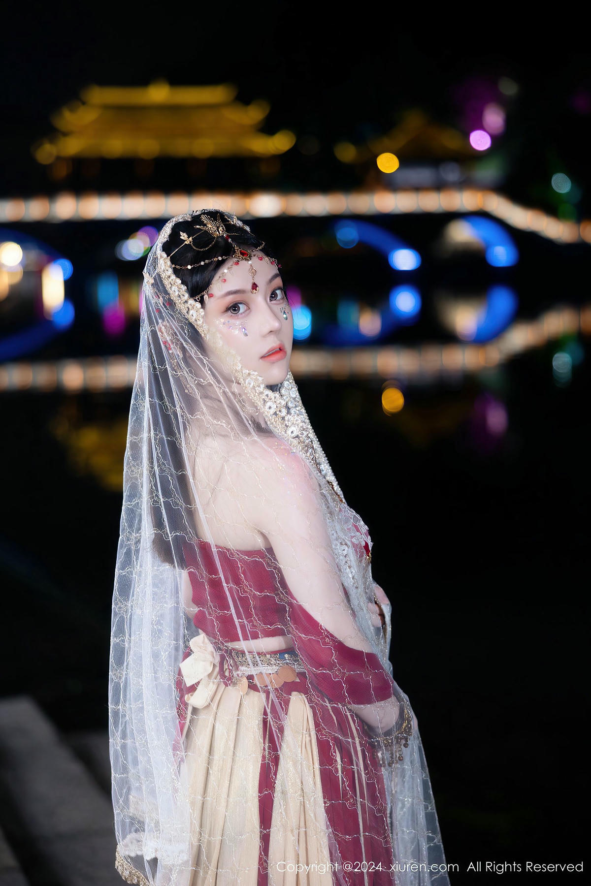 [XiuRen秀人网] No.8349 豆瓣酱-lcoser