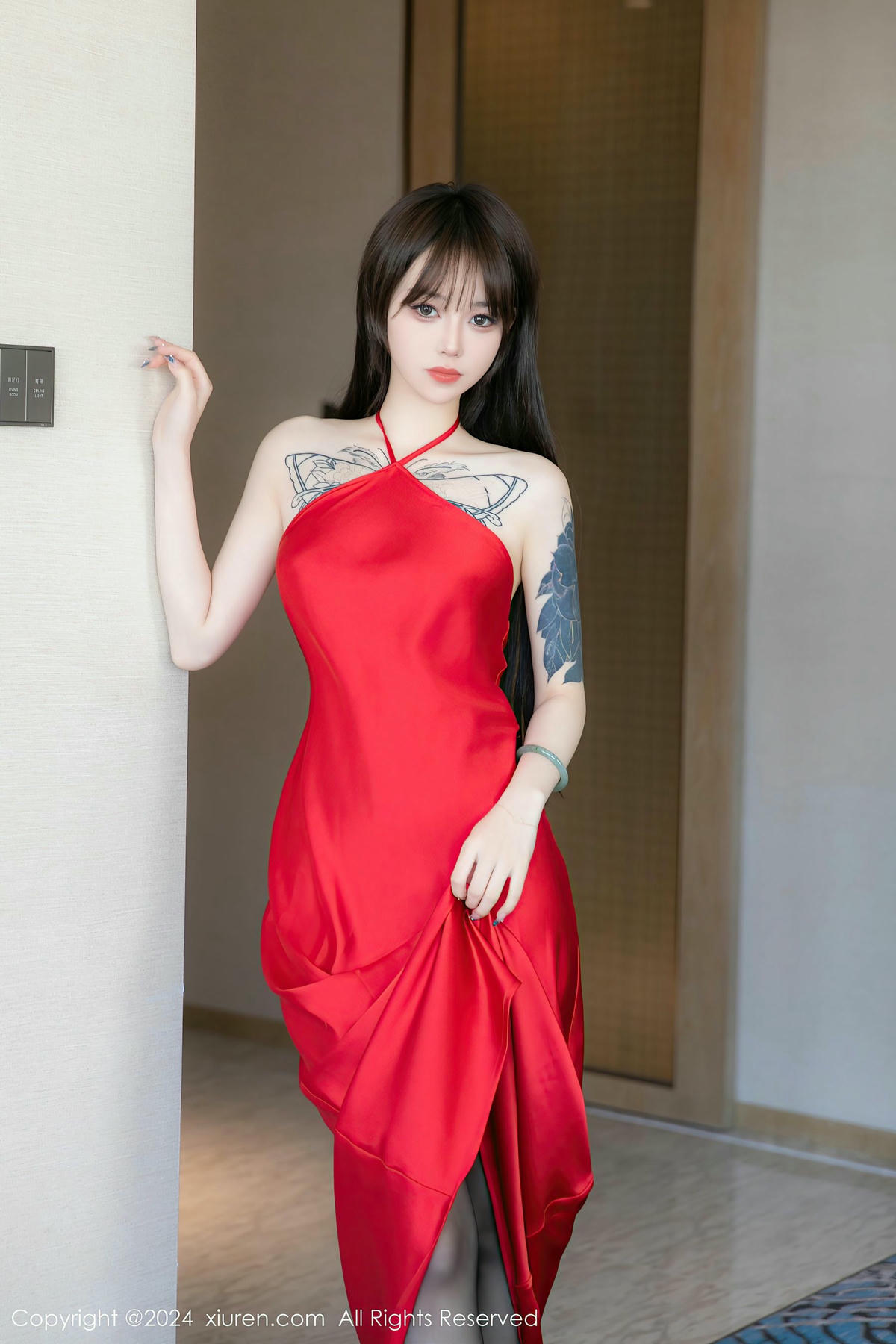 [XiuRen秀人网] No.8630 奶瓶.-lcoser