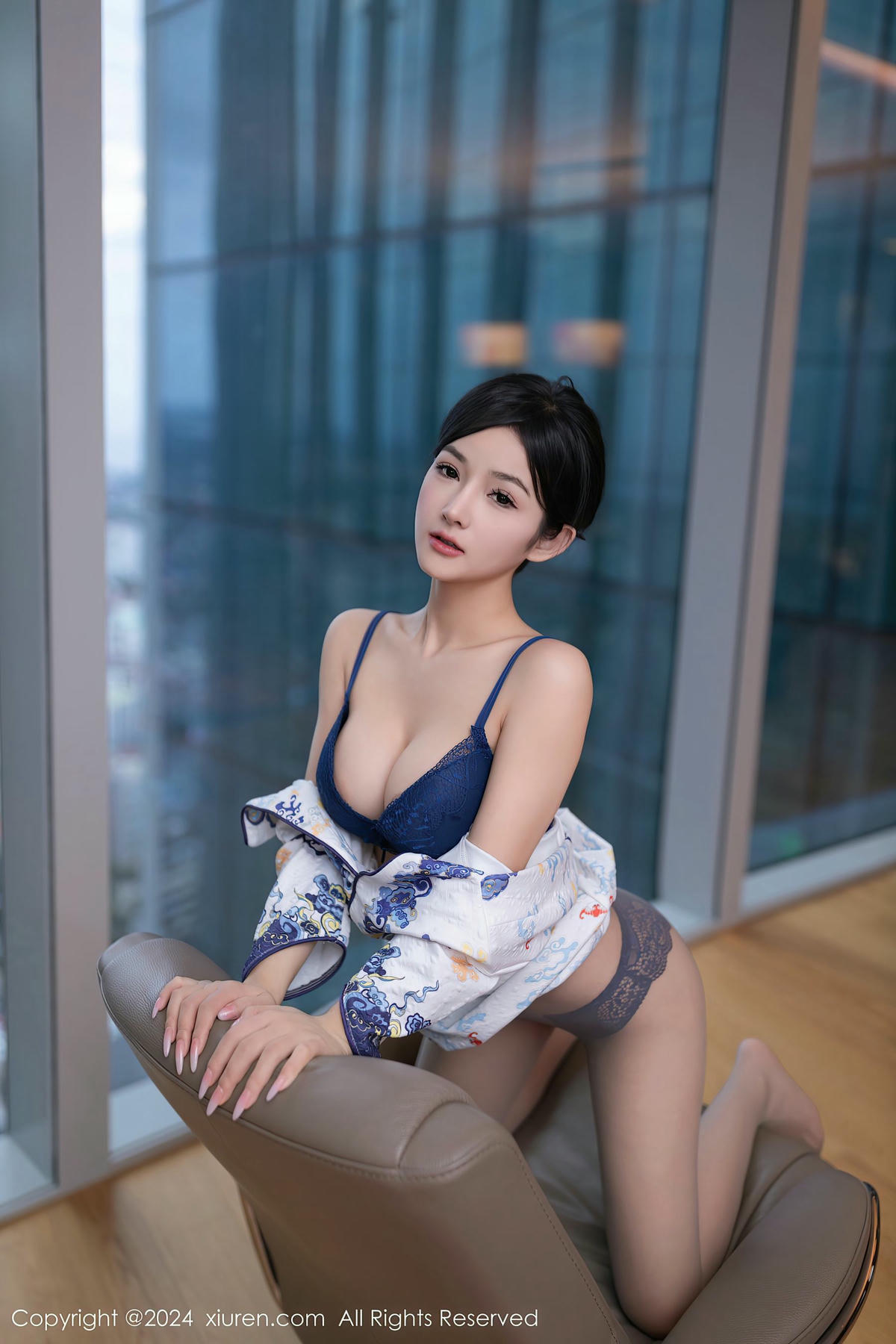 [XiuRen秀人网] No.7933 谭小灵-lcoser