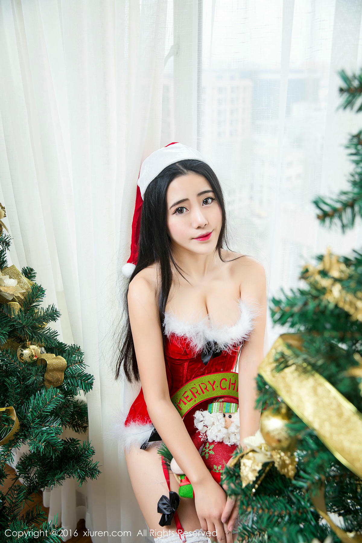 [XiuRen秀人网] No.660 兜豆靓Youlina-lcoser