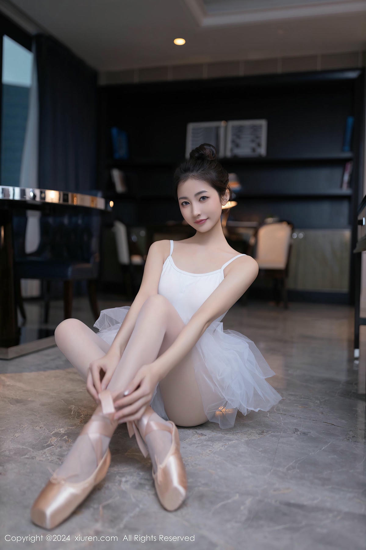[XiuRen秀人网] No.8657 鱼尾fish-lcoser