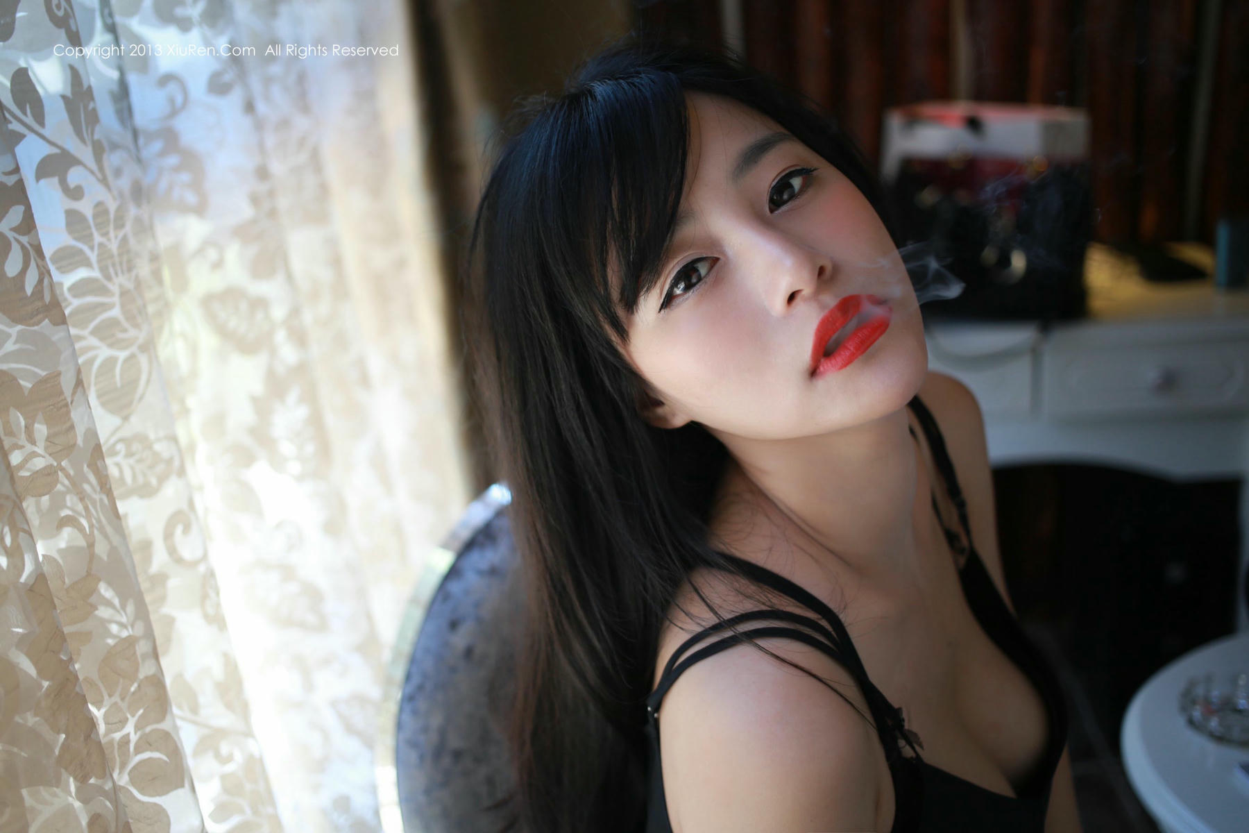[XiuRen秀人网] No.007 易欣viya-lcoser