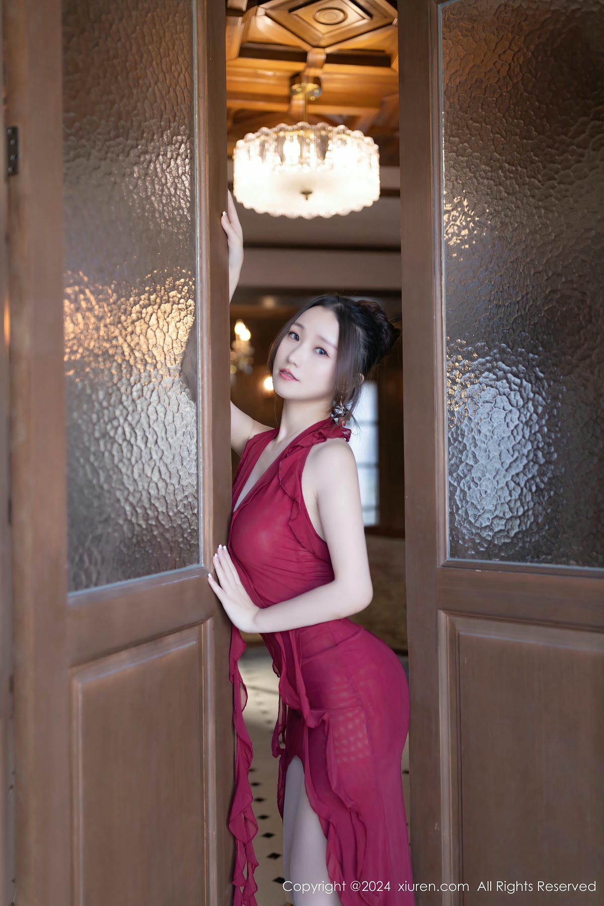 [XiuRen秀人网] No.9297 杏子Yada-lcoser