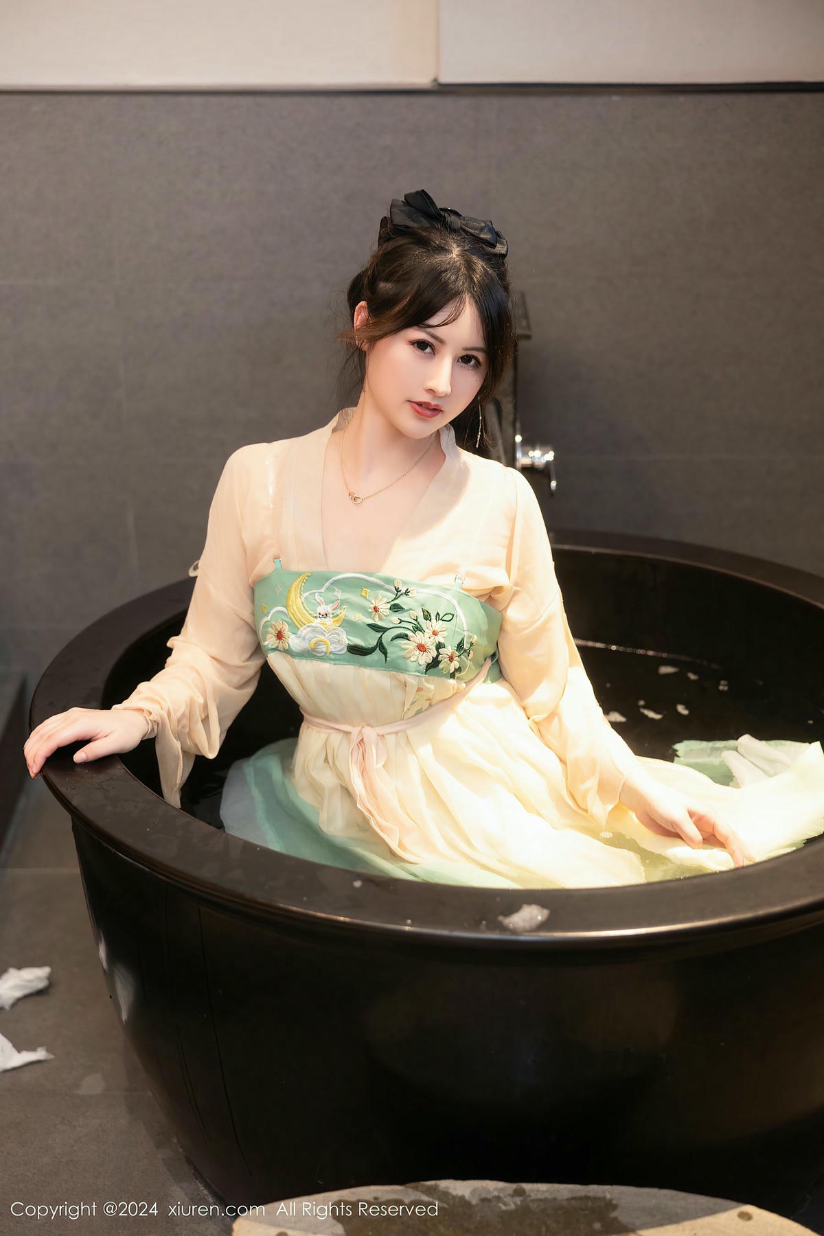[XiuRen秀人网] No.8128 诗诗kiki-lcoser
