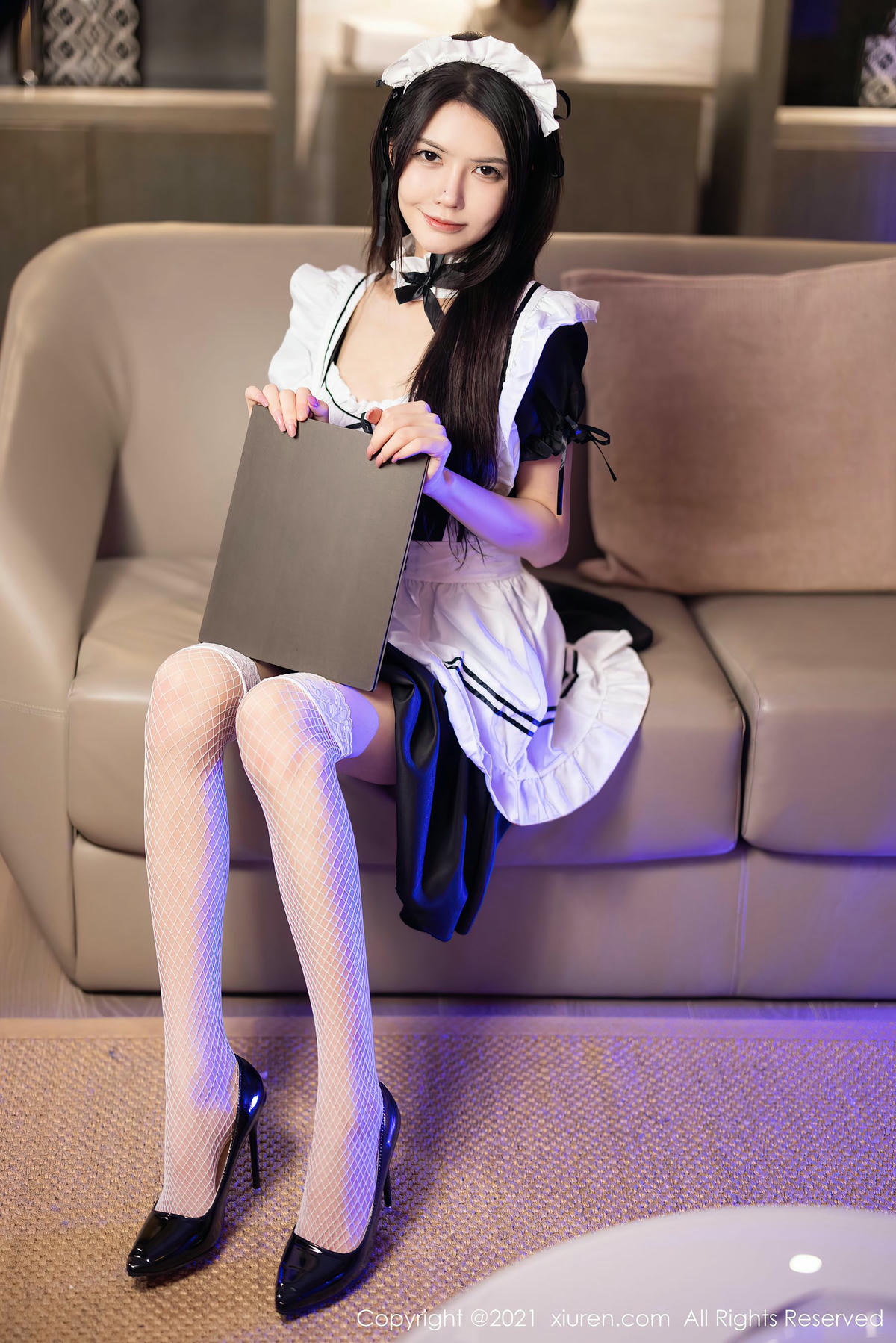[XiuRen秀人网] No.4182 媛媛酱belle-lcoser